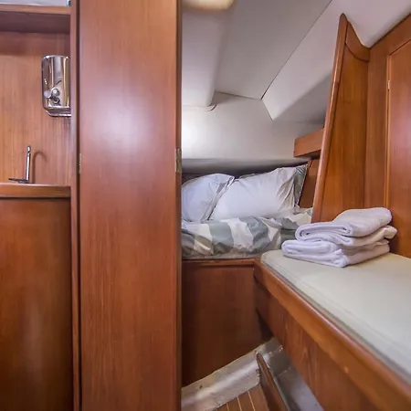 Sailboat Exclusive Experience Lisboa