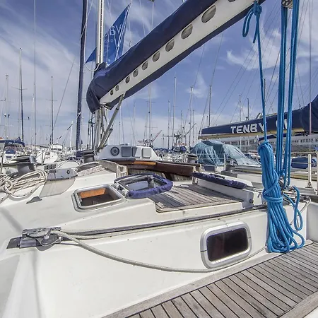 Πλωτό κατάλυμα Sailboat Exclusive Experience Lisboa
