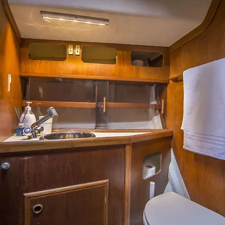 Sailboat Exclusive Experience Lisboa